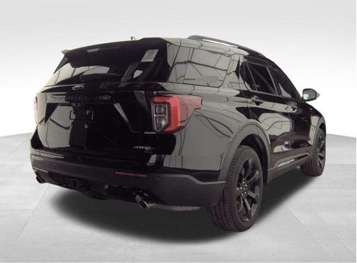 Agate Black Metallic 2023 Ford Explorer ST-Line