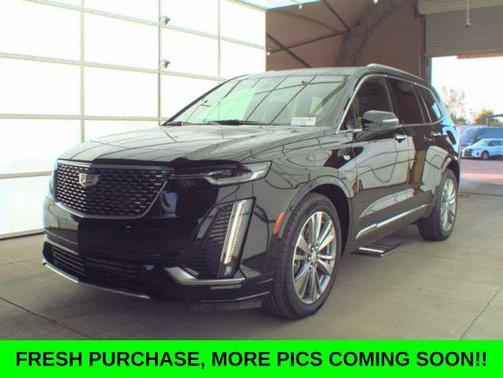 2025 Cadillac XT6 Premium Luxury FWD