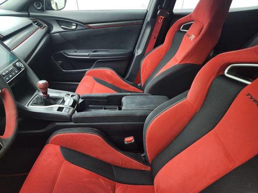 Crystal Black Pearl 2020 Honda Civic Type R Touring