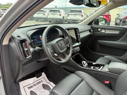 Vapour Grey Metallic 2026 Volvo XC40 Plus, B5 AWD Gas (mild hybrid), Dark