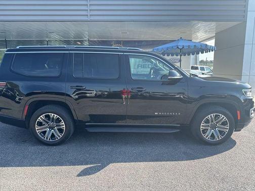 2023 Jeep Wagoneer Series II 4x4