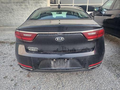 2017 Kia Cadenza Premium