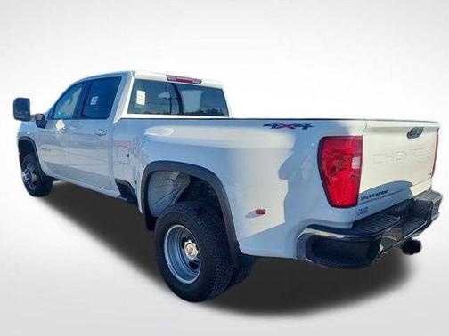 2024 Chevrolet Silverado 3500 LT