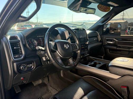 2022 RAM 2500 Laramie Crew Cab 4x4 6'4' Box