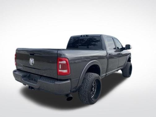 2022 RAM 2500 Laramie Crew Cab 4x4 6'4' Box