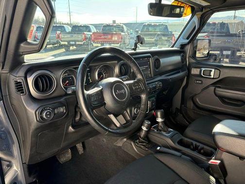 2021 Jeep Gladiator Sport S