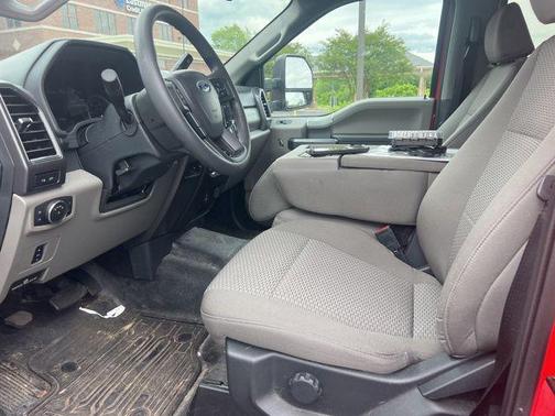 Race Red 2022 Ford F-350 XLT