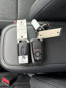 Orange Fury Metallic Tri-Coat 2026 Ford Maverick XLT