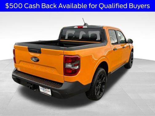 Orange Fury Metallic Tri-Coat 2026 Ford Maverick XLT