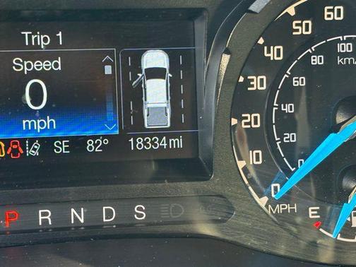 Hot Pepper Red Metallic Tinted Clearcoat 2022 Ford Ranger LARIAT