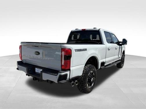 Avalanche 2026 Ford F-350 Lariat