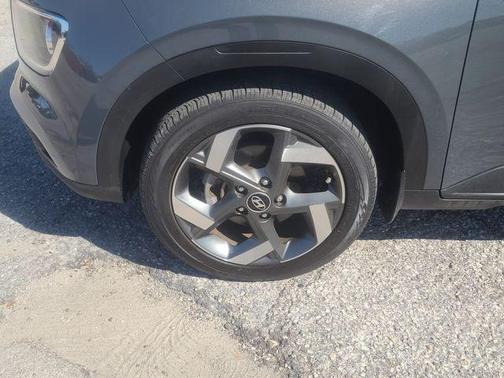 Ecotronic Gray 2023 Hyundai VENUE SEL