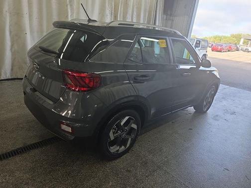 Ecotronic Gray 2023 Hyundai VENUE SEL