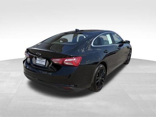 Mosaic Black Metallic 2024 Chevrolet Malibu 1LT