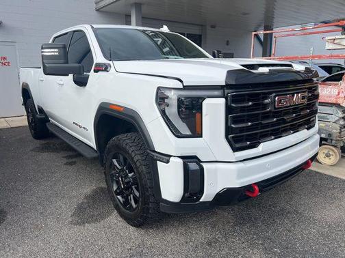 2024 GMC Sierra 2500 AT4
