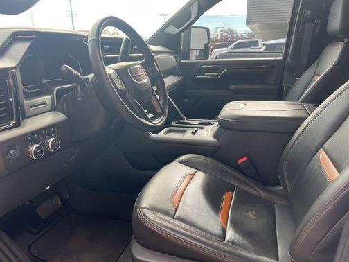 2024 GMC Sierra 2500 AT4