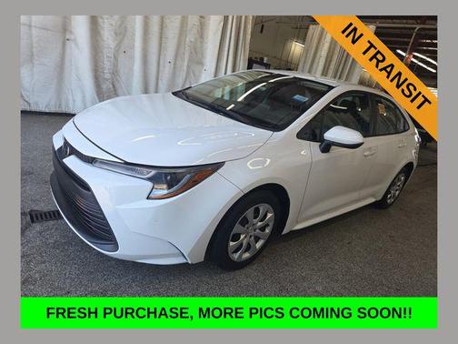 Ice Cap 2024 Toyota Corolla LE