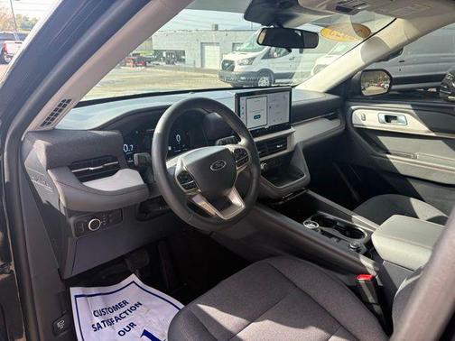 Black Metallic 2025 Ford Explorer Active