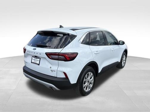 Oxford White 2024 Ford Escape Active