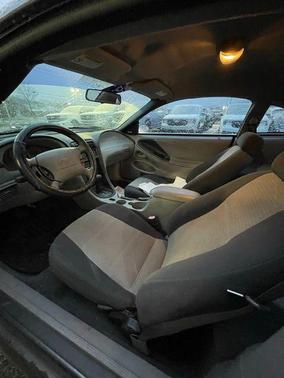 2004 Ford Mustang Base