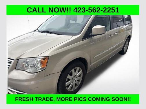 Cashmere/Sandstone Pearlcoat 2015 Chrysler Town & Country Touring