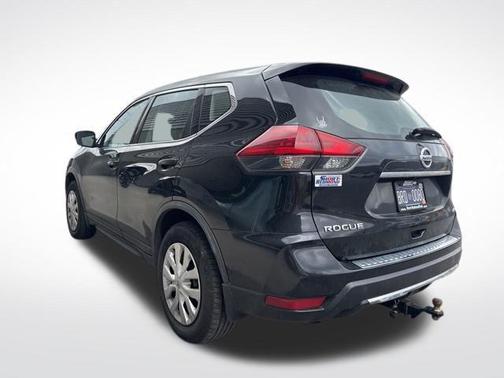 Magnetic Black Pearl 2020 Nissan Rogue S