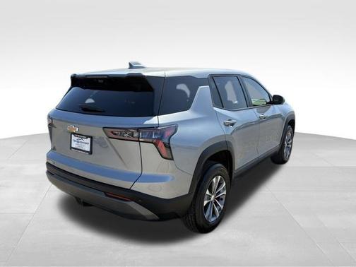 Sterling Gray Metallic 2025 Chevrolet Equinox 1LT