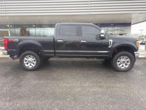 2017 Ford F-350 Lariat