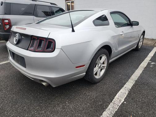 2013 Ford Mustang V6