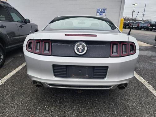 2013 Ford Mustang V6