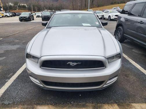 2013 Ford Mustang V6