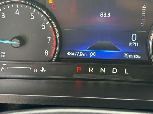 Oxford White 2023 Ford Explorer XLT