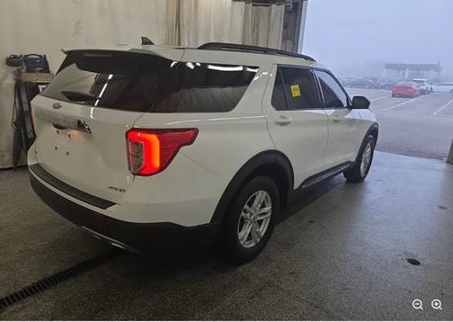 Oxford White 2023 Ford Explorer XLT