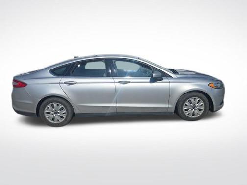 2013 Ford Fusion S