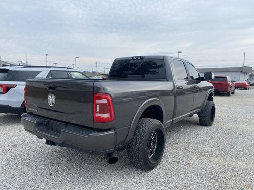 2022 RAM 2500 Laramie Crew Cab 4x4 6'4' Box