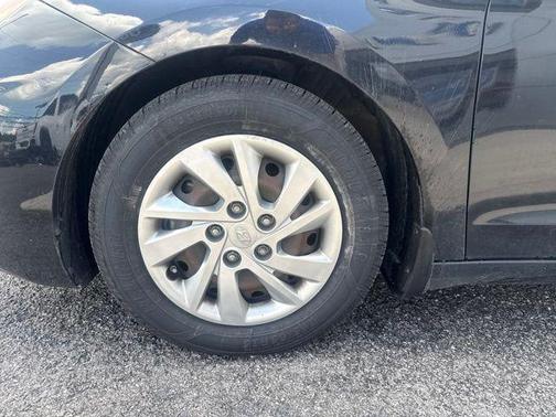 Phantom Black 2019 Hyundai ELANTRA SE