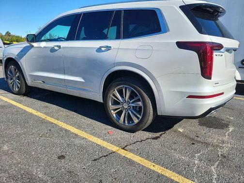 2024 Cadillac XT6 Premium Luxury AWD