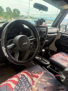 Stone White Clearcoat 2009 Jeep Wrangler Unlimited X