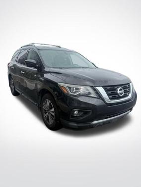 Magnetic Black Metallic 2017 Nissan Pathfinder SL