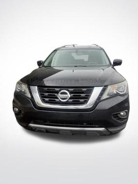 Magnetic Black Metallic 2017 Nissan Pathfinder SL