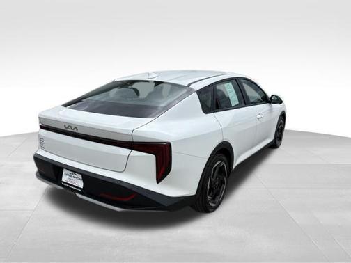 Snow White Pearl 2025 Kia K4 EX