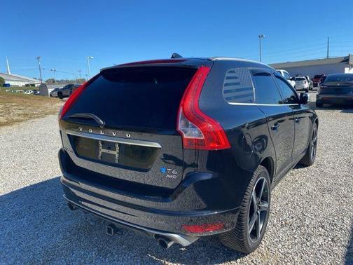 2015 Volvo XC60 T6 R-Design Platinum
