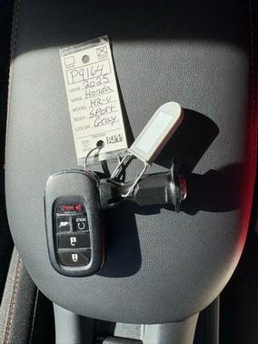 Urban Gray Pearl 2025 Honda HR-V AWD Sport