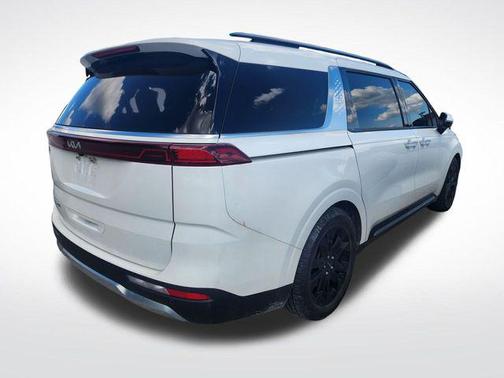 Snow White Pearl 2022 Kia Carnival SX Prestige