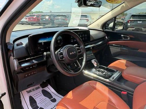 Snow White Pearl 2022 Kia Carnival SX Prestige