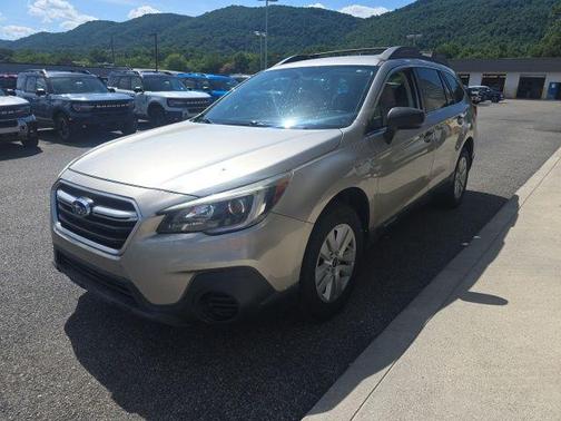 Tungsten Metallic 2018 Subaru Outback 2.5i