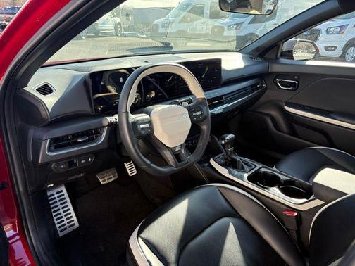 2025 Kia K4 GT-Line Turbo