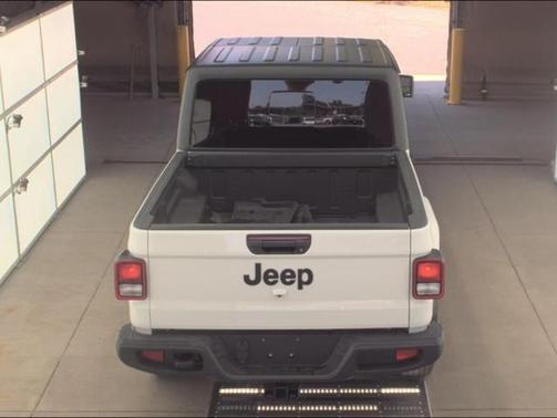 2022 Jeep Gladiator Altitude 4x4