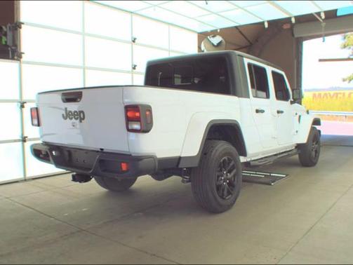 2022 Jeep Gladiator Altitude 4x4