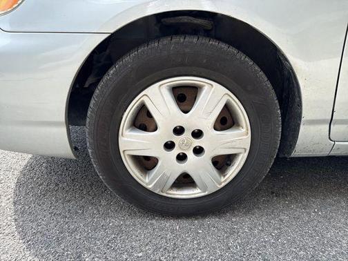 2005 Toyota Corolla LE